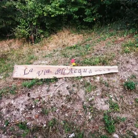 La Casa Del Grillo - Valle Del Menotre - Rasiglia Διαμέρισμα